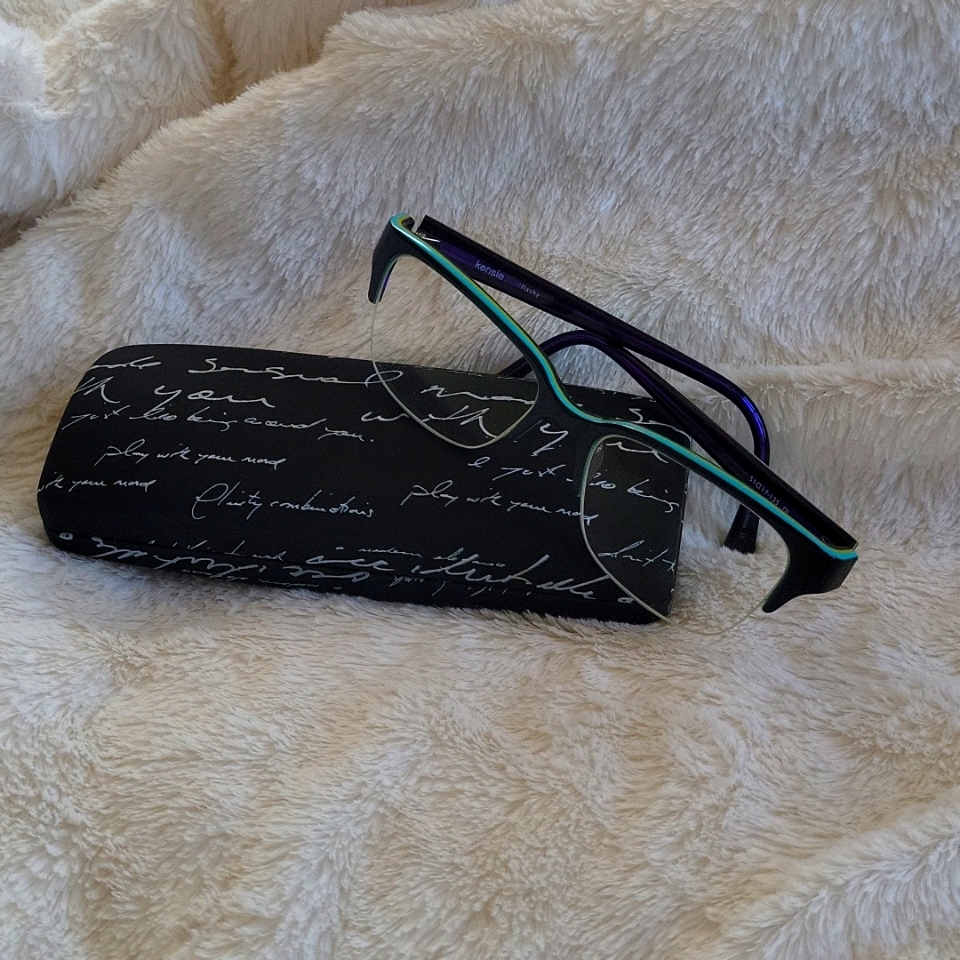 Kensie Flashy Frames